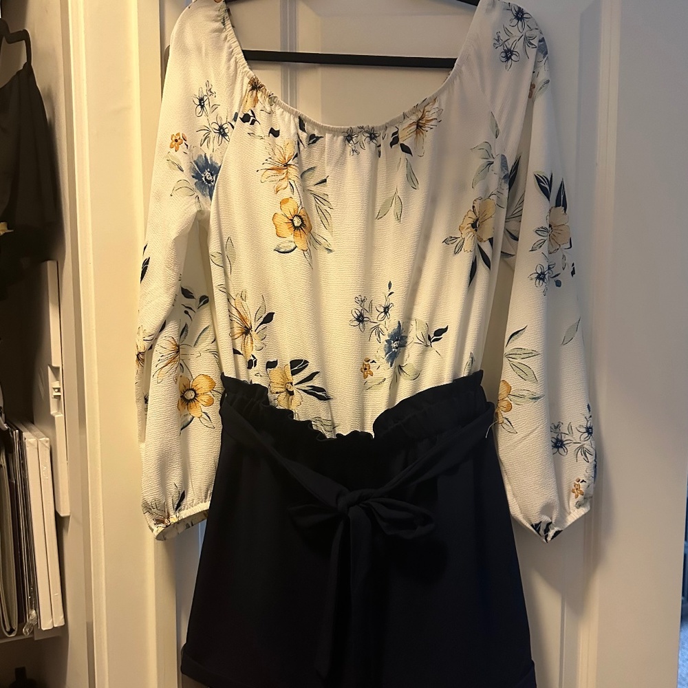 Short jumpsuit - long sleeve